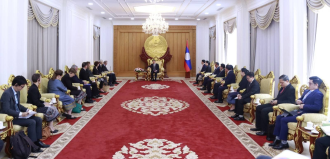 President Welcomes Delegation from High-Level Round Table Meeting